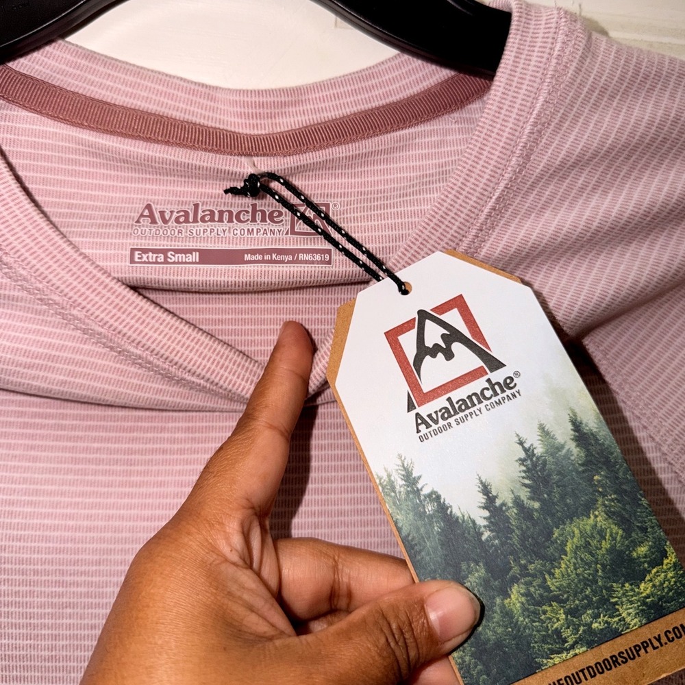 Avalanche Outdoor Supply Pink Micro Stripe Raglan Active Top Side Pocket XS NEW - Picture 3 of 7